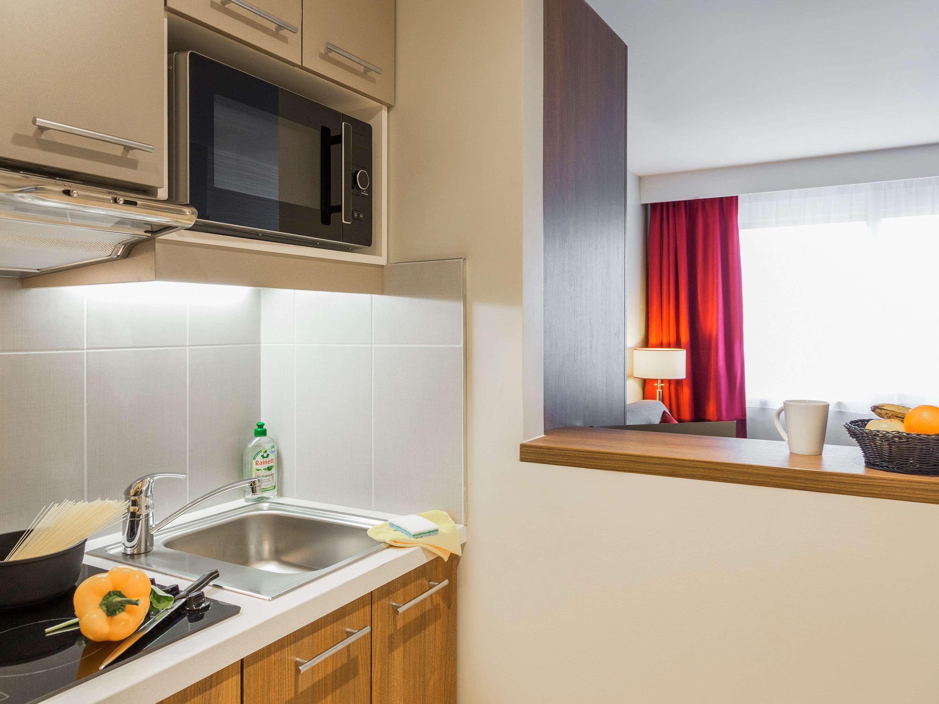อพาร์ตโฮเต็ล อะดาจิโอ เจนีฟ ชองต์ เจนีส พัวอิลลี Aparthotel ธัวรี ภายนอก รูปภาพ
