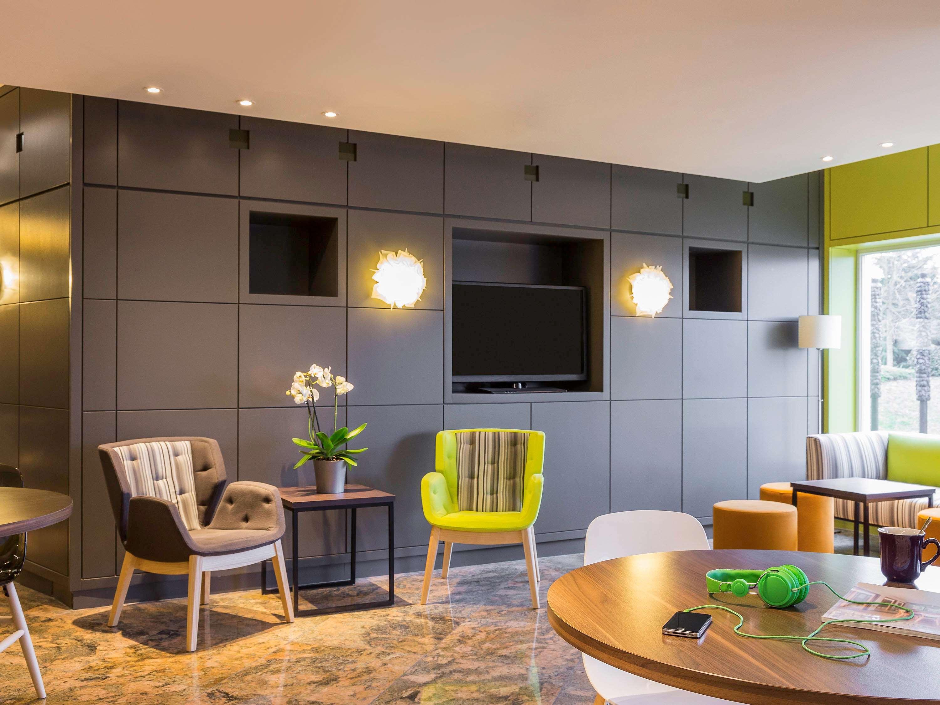 อพาร์ตโฮเต็ล อะดาจิโอ เจนีฟ ชองต์ เจนีส พัวอิลลี Aparthotel ธัวรี ภายนอก รูปภาพ