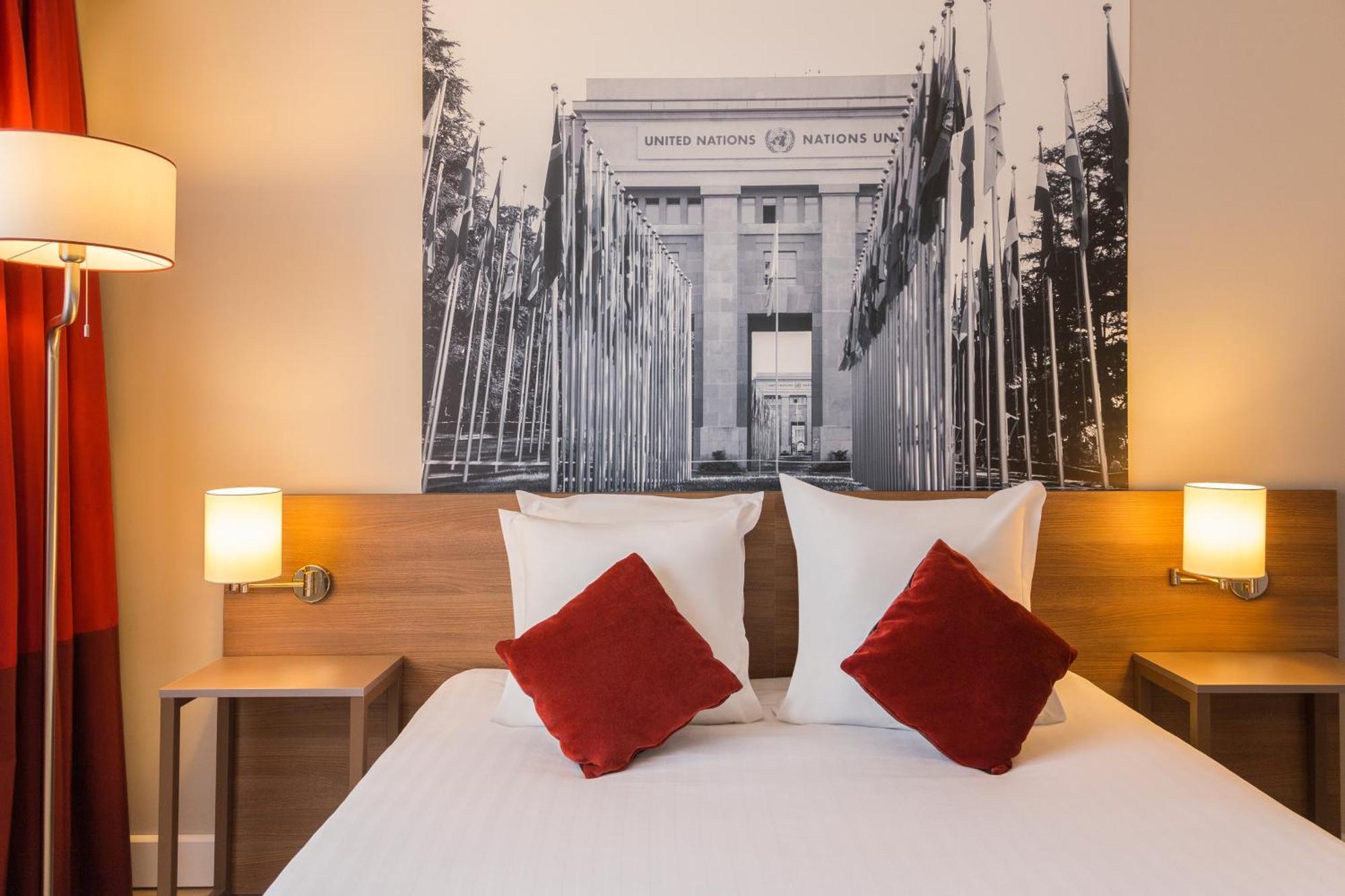 อพาร์ตโฮเต็ล อะดาจิโอ เจนีฟ ชองต์ เจนีส พัวอิลลี Aparthotel ธัวรี ภายนอก รูปภาพ