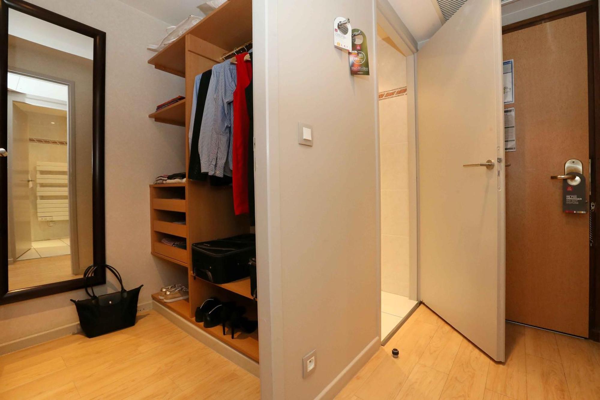 อพาร์ตโฮเต็ล อะดาจิโอ เจนีฟ ชองต์ เจนีส พัวอิลลี Aparthotel ธัวรี ภายนอก รูปภาพ