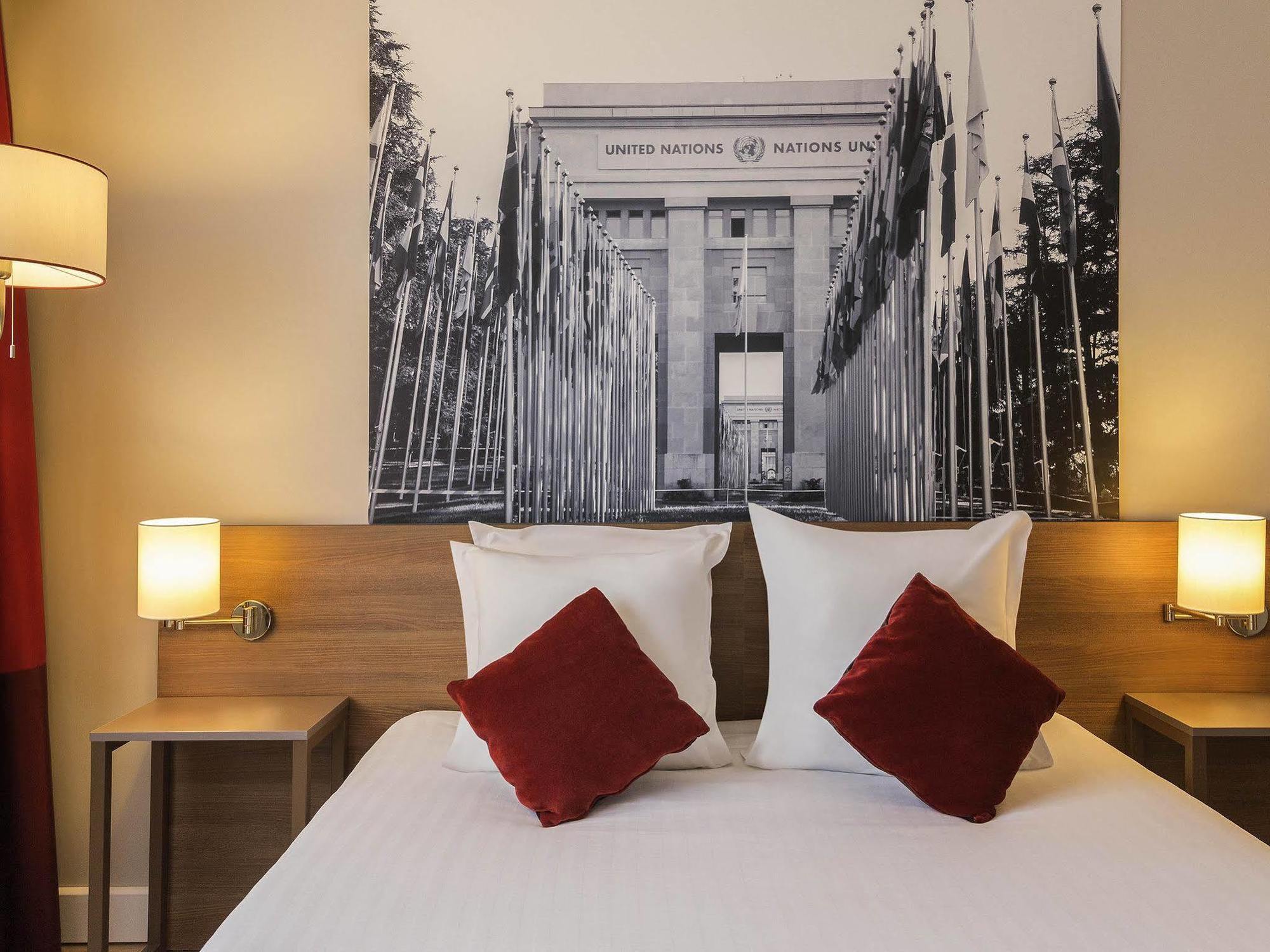 อพาร์ตโฮเต็ล อะดาจิโอ เจนีฟ ชองต์ เจนีส พัวอิลลี Aparthotel ธัวรี ภายนอก รูปภาพ