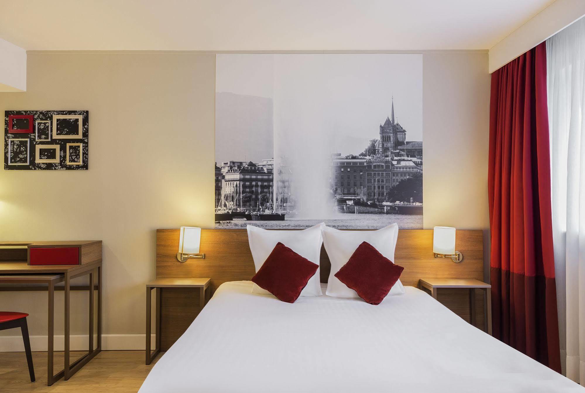 อพาร์ตโฮเต็ล อะดาจิโอ เจนีฟ ชองต์ เจนีส พัวอิลลี Aparthotel ธัวรี ภายนอก รูปภาพ