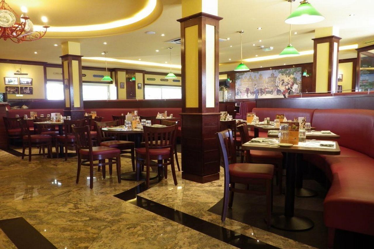 อพาร์ตโฮเต็ล อะดาจิโอ เจนีฟ ชองต์ เจนีส พัวอิลลี Aparthotel ธัวรี ภายนอก รูปภาพ